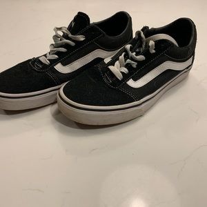 Black vans